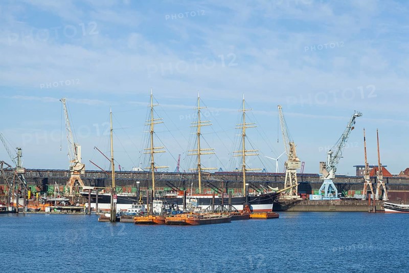 German Harbour Museum with four-masted barque Peking in the Hansa Harbour, Veddel, Hamburg, Germany