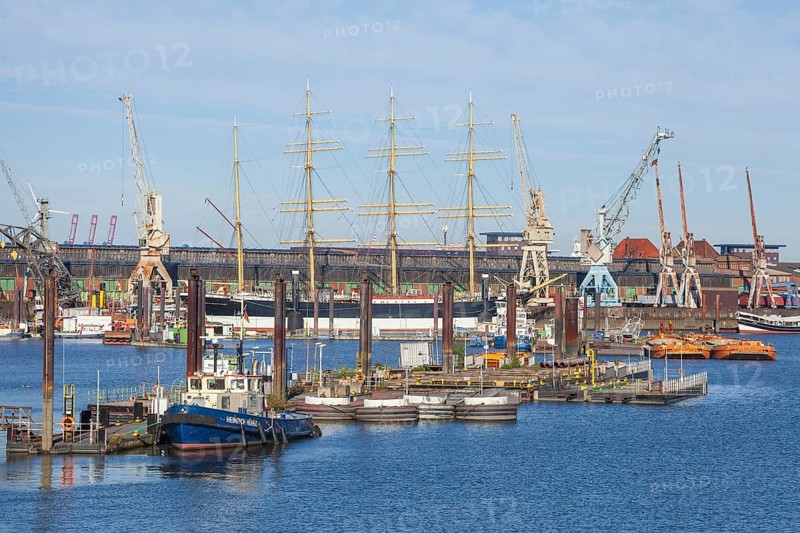 German Harbour Museum with four-masted barque Peking in the Hansa Harbour, Veddel, Hamburg, Germany