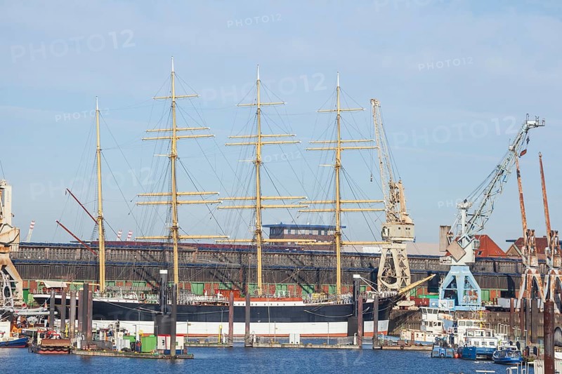 German Harbour Museum with four-masted barque Peking in the Hansa Harbour, Veddel, Hamburg, Germany