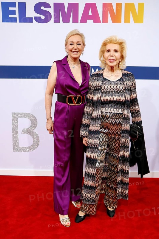 Ute-Henriette Ohoven (left) and her daughter Claudia Jerger arriving at the Bertelsmann Summer Party 2025 at the Bertelsmann Representative Office in Berlin on 11 September 2025