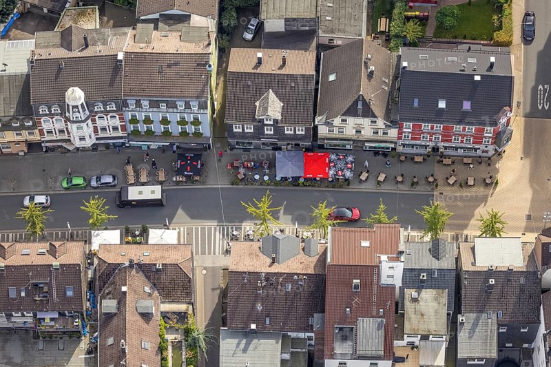 Aerial view, outdoor restaurant at the corner of Mittelstraße and Südstraße in the Haufe district of Gevelsberg, Ruhr area, North Rhine-Westphalia, Germany, outdoor restaurant, café, DE, Europe, restaurant, gastronomy, Gevelsberg, aerial view, aerial photography, aerial photography, overview, bird's-eye view, overview, café