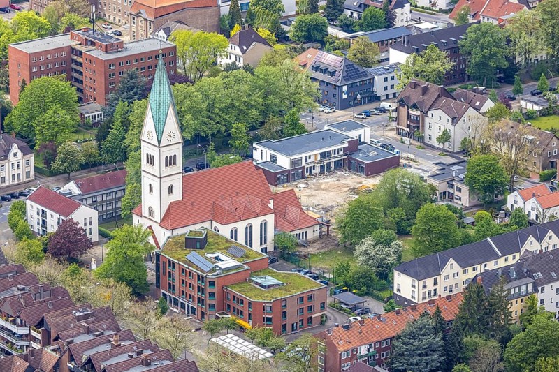 Aerial view, Christ Church and construction site of new kindergarten, former Bonhoeffer House, Postallee, Mittelstraße, Gladbeck, Ruhr area, North Rhine-Westphalia, Germany, place of worship, construction work, construction area, building site, building plots, construction project, construction site, DE, Europe, religious community, place of worship, Humboldtstraße, kindergarten, day nursery, day care centre, church, church community, day care centre, denomination, aerial view, aerial photography, aerial photography, new building, religion, overview, bird's-eye view, overview