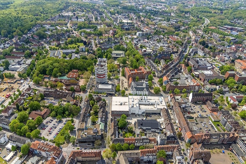 Aerial view, City Hall Gladbeck, Sparkasse Tower, Hoch10 office building, Viktoria-Quartier, city centre view, Gladbeck, Ruhr area, North Rhine-Westphalia, Germany, Old City Hall, authority, City, DE, shopping centre, shopping markets, shopping square, shopping centre, Europe, finance, commercial buildings, high-rise building, city centre, aerial view, aerial photography, aerial photography, local supply centre, new town hall, North Rhine-Westphalia, town hall, shopping, shopping centre, city centre, overview, ViktoriaQuartier, bird's-eye view, Willy-Brandt-Platz, birds-eyes view, overview