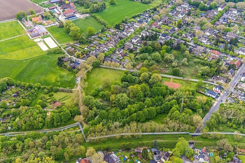 Aerial view, potential new development area at Johowstraße, Rentfort, Gladbeck, Ruhr area, North Rhine-Westphalia, Germany, DE, Europe, aerial view, aerial photography, aerial photography, overview, bird's-eye view, forest area, birds-eyes view, planned new development area, overview