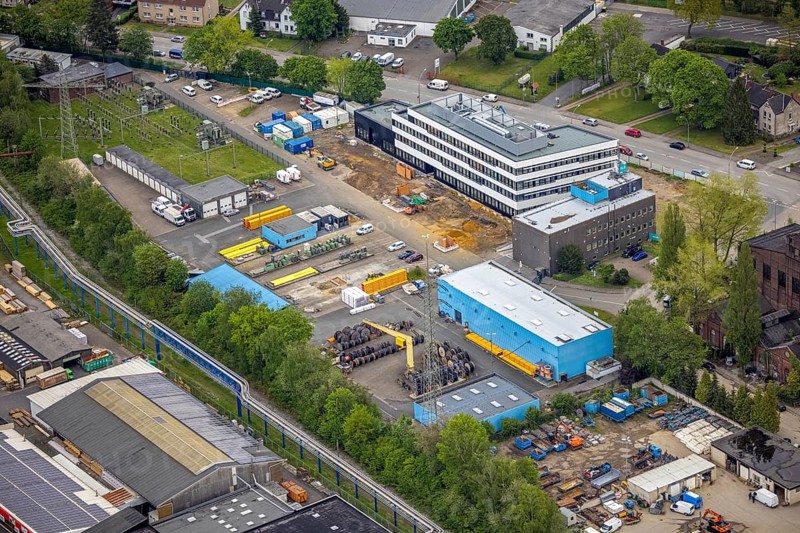 Aerial view, construction site and new building administration building of Emscher Lippe Energie GmbH ELE at Möllerstraße and Karl-Schneider-Straße, Gladbeck, Ruhr area, North Rhine-Westphalia, Germany, construction work, construction area, construction site, building plots, construction project, construction site, DE, Europe, commercial enterprises, commercial area, commercial area, commercial location, commercial use, aerial photograph, aerial photography, aerial photography, new building, overview, bird's eye view, birds-eyes view, overview