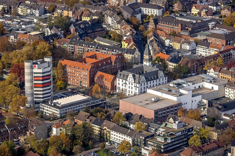 Aerial view, City Hall and Stadtsparkasse Gladbeck high-rise building in Gladbeck, Ruhr area, North Rhine-Westphalia, Germany, authority, citizens' office, DE, Europe, finance, Gladbeck, aerial view, aerial photography, aerial photography, city hall, savings bank, overview, bird's-eye view, overview