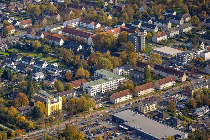 Aerial view, St. Marien church and senior centre St.-Altfrid-Haus in the district of Brauck in Gladbeck, Ruhr area, North Rhine-Westphalia, Germany, retirement home, old people's home, retirement home, place of worship, care and nursing, DE, Europe, Gladbeck, religious community, place of worship, holy place, church, parish, denomination, aerial view, aerial photography, aerial photography, care facility, religion, religious site, retirement home, retirement residence, retirement home, retirement centre, overview, bird's eye view, birds-eyes view, overview