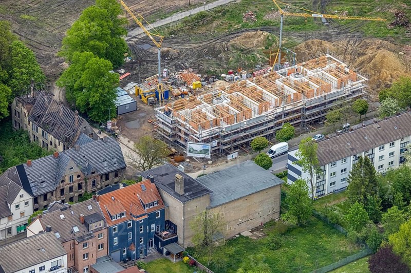 Aerial view, Schlägel und Eisen housing estate, construction site, new construction urban quarter with residential buildings, Zweckel, Gladbeck, Ruhr area, North Rhine-Westphalia, Germany, construction work, construction, construction area, building site, building plots, construction project, building site, Bohnekampstrasse, trees, DE, Eisenstrasse, Europe, real estate, aerial view, aerial photography, aerial photography, new construction, Schlägelstrasse overview, bird's-eye view, living and life, residential area, residential buildings, residential quality, residential quarter, birds-eyes view, overview
