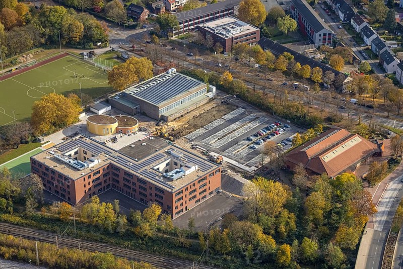 Aerial view, Heisenberg Gymnasium with solar roof and Artur Schirrmacher sports hall in Gladbeck, Ruhr area, North Rhine-Westphalia, Germany, education, educational institution, DE, Europe, Gladbeck, educational institute, aerial view, aerial photography, aerial photography, school, sports hall, overview, bird's-eye view, overview