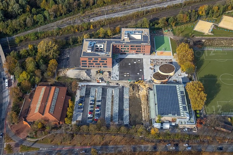 Aerial view, Heisenberg Gymnasium with solar roof and Artur Schirrmacher sports hall in Gladbeck, Ruhr area, North Rhine-Westphalia, Germany, education, educational institution, DE, Europe, Gladbeck, educational institute, aerial view, aerial photography, aerial photography, school, sports hall, overview, bird's-eye view, overview