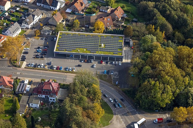 Aerial view, Aldi supermarket Schultenstraße with solar roof in the district Rentfort in Gladbeck, Ruhr area, North Rhine-Westphalia, Germany, DE, shopping markets, shopping centre, Europe, Gladbeck, aerial view, aerial photography, aerial photography, local supply centre, supermarket, overview, bird's eye view, birds-eyes view, overview