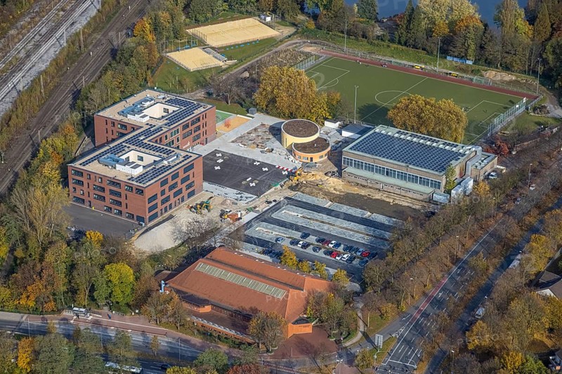 Aerial view, Heisenberg Gymnasium with solar roof and Artur Schirrmacher sports hall in Gladbeck, Ruhr area, North Rhine-Westphalia, Germany, education, educational institution, DE, Europe, Gladbeck, educational institute, aerial view, aerial photography, aerial photography, school, sports hall, overview, bird's-eye view, overview
