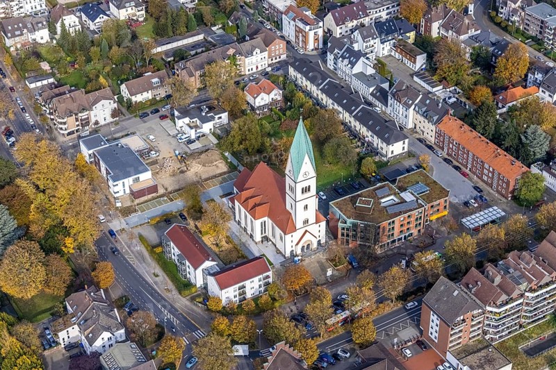 Aerial view, Christ Church and construction site with new kindergarten at the former Bonhoeffer House in the Postallee in Gladbeck, Ruhr area, North Rhine-Westphalia, Germany, place of worship, construction work, construction area, building site, building plots, construction project, construction site, DE, Europe, Gladbeck, religious community, place of worship, holy place, kindergarten, day care centre, day care centre, church, parish, day care centre, denomination, aerial view, aerial photography, aerial photography, new building, religion, religious site, overview, bird's-eye view, overview