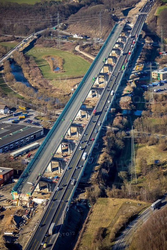 Aerial view, construction site, new construction of a section of the Lennetal Bridge, Lennetal, Hagen, Ruhr area, North Rhine-Westphalia, Germany, construction work, construction, construction area, construction site, construction site, construction project, construction site, bridge, DE, Europe, Lennetal Bridge, aerial view, aerial photography, aerial photography, new construction, road traffic, overview, displacement, bird's-eye view, overview