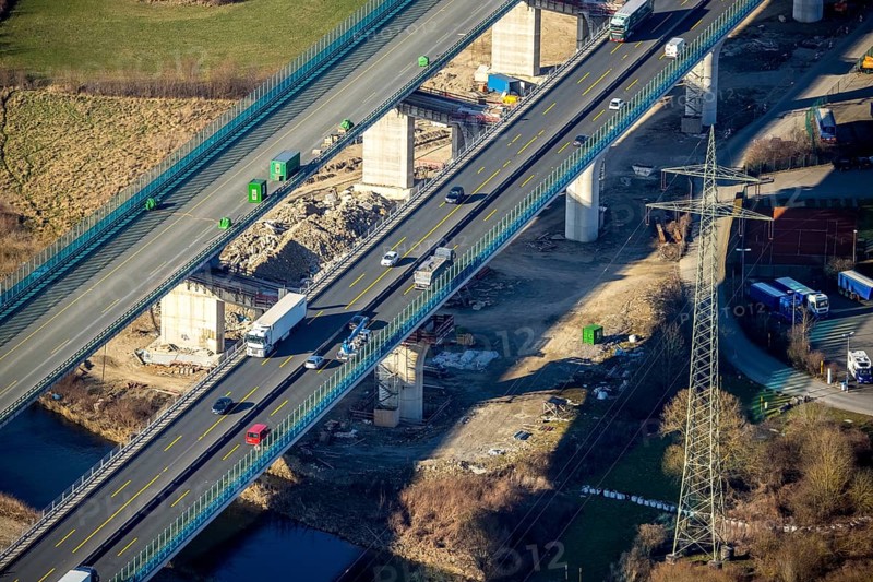 Aerial view, construction site, new construction of a section of the Lennetal Bridge, Lennetal, Hagen, Ruhr area, North Rhine-Westphalia, Germany, construction work, construction, construction area, construction site, construction site, construction project, construction site, bridge, DE, Europe, Lennetal Bridge, aerial view, aerial photography, aerial photography, new construction, road traffic, overview, displacement, bird's-eye view, overview