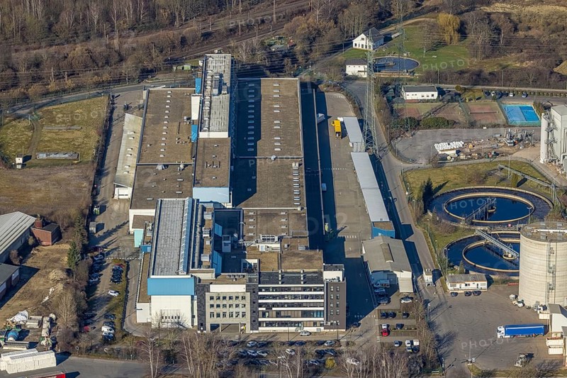 Aerial view, printing and publishing centre Hagen-Bathey, Funke newspaper printing plant, Boele, Hagen, Ruhr area, North Rhine-Westphalia, Germany, DE, printing plant, Europe, commercial enterprises, commercial area, commercial location, commercial use, Hohensyburgstraße, industrial area, industrial building, industrial location, aerial view, aerial photography, aerial photography, overview, publisher, bird's eye view, birds-eyes view, overview