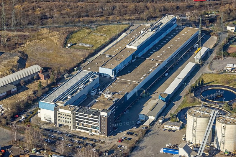 Aerial view, printing and publishing centre Hagen-Bathey, Funke newspaper printing plant, Boele, Hagen, Ruhr area, North Rhine-Westphalia, Germany, DE, printing plant, Europe, commercial enterprises, commercial area, commercial location, commercial use, Hohensyburgstraße, industrial area, industrial building, industrial location, aerial view, aerial photography, aerial photography, overview, publisher, bird's eye view, birds-eyes view, overview