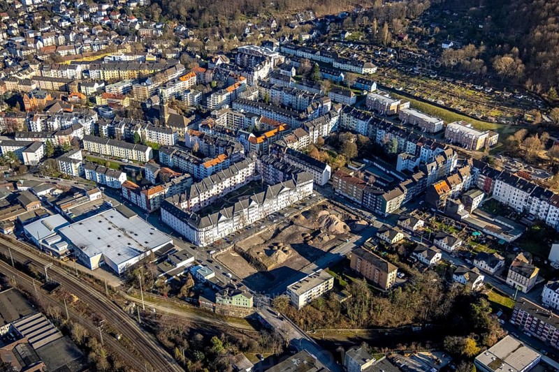 Aerial view, construction site demolition Block-1 Karree, planned new building kindergarten and primary school, Ewaldstraße, Gustavstraße, Wehringhausen, Hagen, Ruhr area, North Rhine-Westphalia, Germany, construction work, construction area, building site, building plots, construction project, construction site, DE, single-family houses, Europe, property tax, real estate, kindergarten, day care centre, day nursery, Lange Straße, aerial view, aerial photography, aerial photography, apartment buildings, apartment blocks, new build, terraced houses, school, overview, bird's-eye view, housing estate, housing and living, residential area, residential buildings, housing quality, residential quarter, housing estate, birds-eyes view, overview