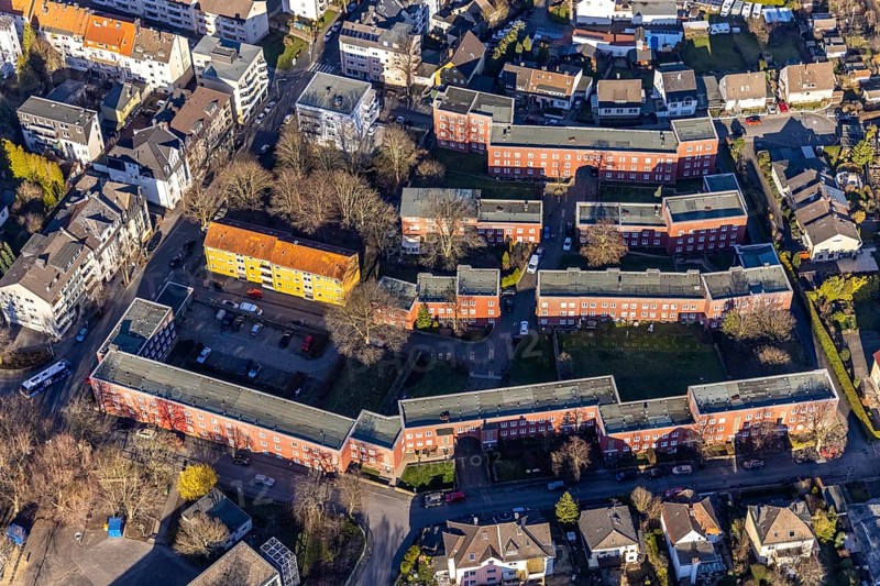 Aerial view, residential area Cunosiedlung, historic Bauhaus estate, Kuhlerkamp, Wehringhausen, Hagen, Ruhr area, North Rhine-Westphalia, Germany, DE, monument protection, Europe, property tax, real estate, aerial view, aerial photography, aerial photography, multi-family houses, apartment buildings, terraced houses, overview, bird's eye view, residential complex, living and living, residential area, residential buildings, quality of living, residential neighbourhood, housing estate, birds-eyes view, overview, Bauhaus, Bauhaus style