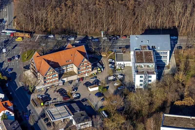 Aerial view, Edeka supermarket and residential building, lawyer's building with multi-storey car park, university district, Hagen, Ruhr area, North Rhine-Westphalia, Germany, DE, shopping markets, shopping square, shopping centre, Europe, Fleyer Straße, aerial view, aerial photography, aerial photography, local supply centre, multi-storey car park, supermarket, overview, bird's-eye view, overview