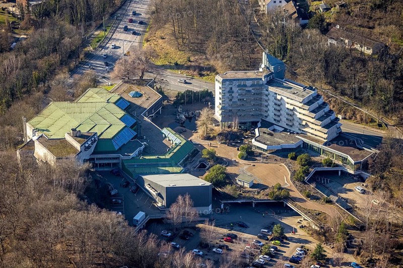 Aerial view, congress and event park civic hall Hagen, Mercure Hotel Hagen, central city, Hagen, Ruhr area, North Rhine-Westphalia, Germany, DE, Europe, gastronomy, hotel, hotel facilities, hotel business, culture, art, aerial photography, aerial photography, aerial photography, overview, events, venue, event location, event centre, bird's eye view, bird's eye view, cultural use, overview