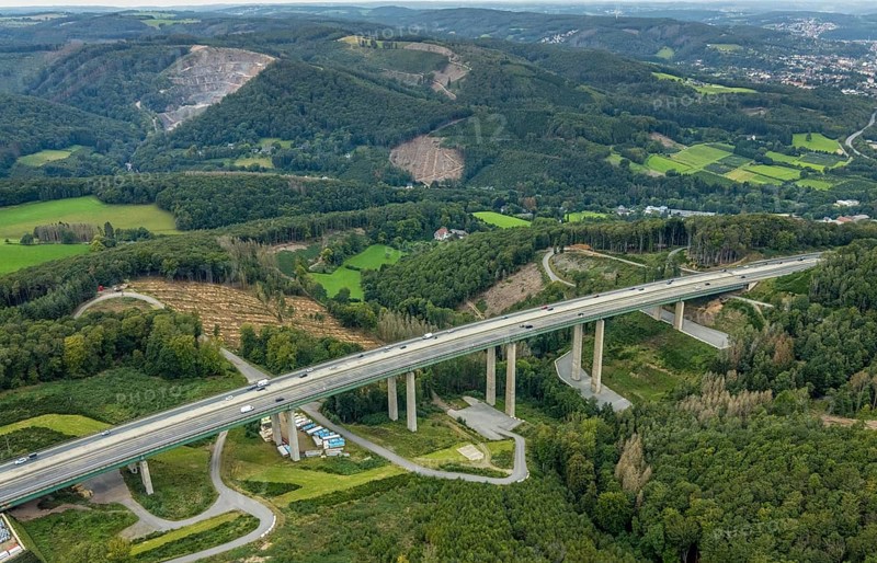 Aerial view, motorway A45 Brunsbecke viaduct in the district Dahl in Hagen, Ruhr area, North Rhine-Westphalia, Germany, motorway A45, motorway bridge, DE, Europe, Hagen, aerial view, aerial photography, aerial photography, viaduct, overview, bird's-eye view, overview