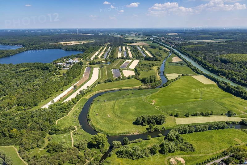 Aerial view, Gelsenwasser AG waterworks Haltern, filter basin, Haltern reservoir south basin, river Lippe and Wesel-Datteln canal, Bossendorf, Haltern am See, Ruhr area, North Rhine-Westphalia, Germany, DE, Europe, Gelsenwasser AG, Lippe floodplain, aerial view, aerial photography, aerial photography, lake, reservoir, overview, bird's-eye view, forest area, waterworks Gelsenwasser AG, birds-eyes view, overview