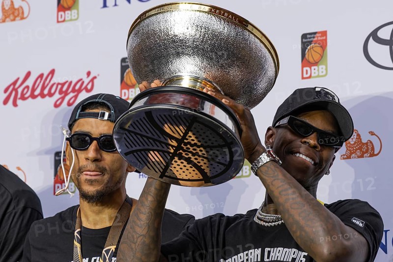 After winning the European Basketball Championship on 14 September 2025 in Riga Latvia with an 88:83 victory over Turkey, the winners of the German national basketball team will be welcomed in Frankfurt am Main on 15 September 2025. The most valuable player of the tournament was the German national player Dennis Schröder. With the 9th victory in the 9th game, the DBB team won its first ever European Championship title, around 2 years after winning the World Championship, Frankfurt am Main, Hesse, Germany