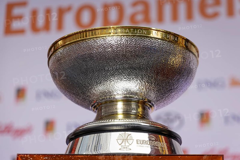 After winning the European Basketball Championship on 14 September 2025 in Riga Latvia with an 88:83 victory over Turkey, the winners of the German national basketball team will be welcomed in Frankfurt am Main on 15 September 2025. The most valuable player of the tournament was the German national player Dennis Schröder. With the 9th victory in the 9th game, the DBB team won its first ever European Championship title, around 2 years after winning the World Championship, Frankfurt am Main, Hesse, Germany