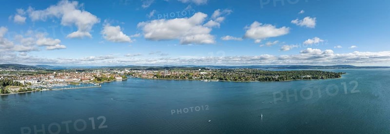 Aerial view, panorama of Lake Constance and the Seerhein including the Rhine funnel with the city of Constance, on the left the harbour with the historic city centre, on the right the district Petershausen, district of Constance, Baden-Württemberg, Germany