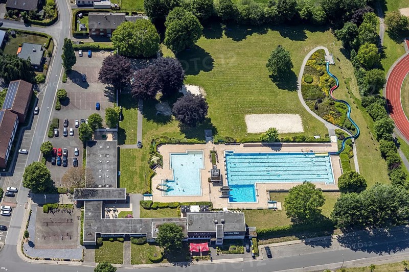 Aerial view, open-air swimming pool Sythen, Haltern am See, Ruhr area, North Rhine-Westphalia, Germany, bathing establishment, bathing resort, DE, Europe, open-air swimming pool, leisure activities, aerial view, aerial photography, aerial photography, Mosskamp, swimming pool, swimming pool, overview, bird's eye view, water slide, birds-eyes view, overview