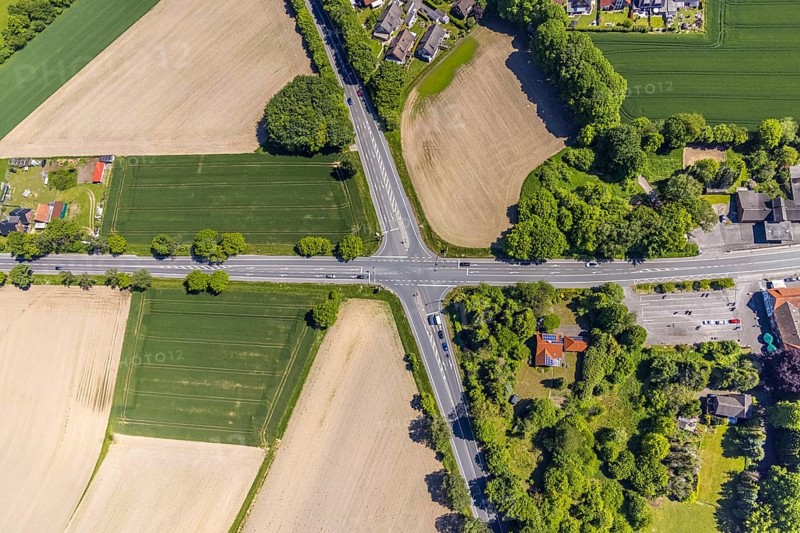 Aerial view, intersection Sythener Straße Münsterstraße, gastronomy Drügen Pütt Bikertreff, Lehmbraken, Haltern am See, Ruhr area, North Rhine-Westphalia, Germany, DE, Europe, gastronomy, intersection, aerial view, aerial photography, aerial photography, overview, traffic volume, bird's eye view, birds-eyes view, overview