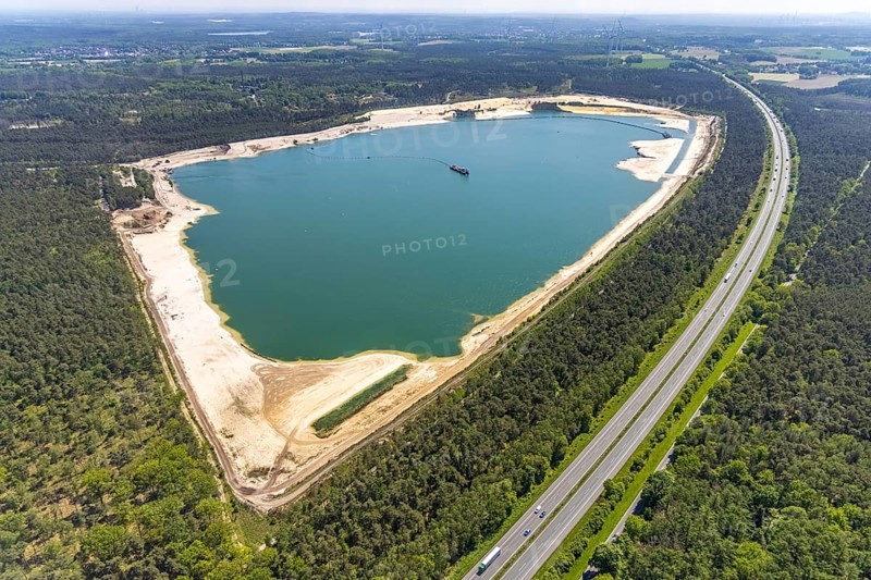 Aerial view, Silbersee I with quartz sand extraction in the district of Lehmbraken, Lehmbraken, Haltern am See, Ruhr area, North Rhine-Westphalia, Germany, DE, Europe, aerial view, aerial photography, aerial photography, quartz sand extraction, Quarzwerke Group, lake, overview, bird's-eye view, overview