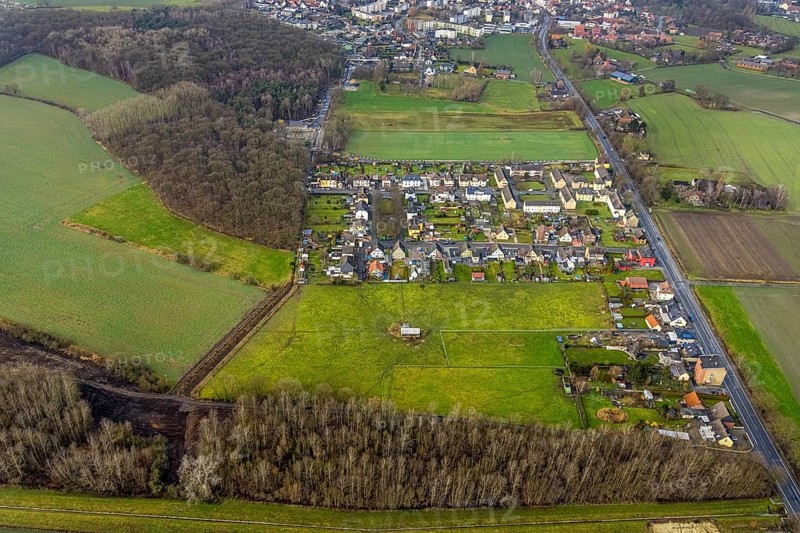 Aerial view aerial photo source of the Hoppeibach at Pelkum railway station with Zum Heideblick field with hut on the Fangstraße in Hamm, Ruhr area, North Rhine-Westphalia, Germany, DE, Europe, Hamm, aerial view, aerial photograph, aerial photography, aerial photography, Rhine-Ruhr metropolitan region, overview, bird's eye view, meadows and fields, birds-eyes view, overview