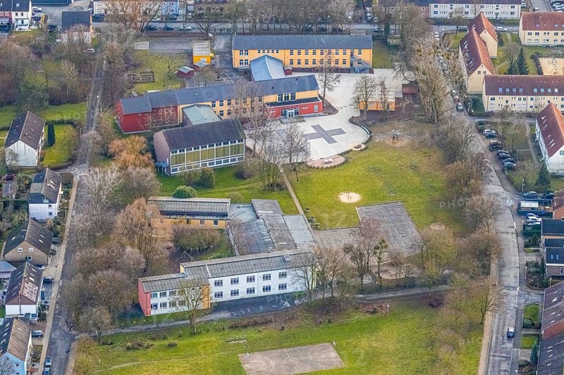 Aerial view Erich-Kästner-Schule and Gutenbergschule in Hamm, Ruhr area, North Rhine-Westphalia, Germany, education, educational institution, DE, Europe, Glückaufstraße, Hamm, educational institute, aerial view, aerial photograph, aerial photography, aerial photography, Rhine-Ruhr metropolitan region, Schlägelstrasse school, overview, bird's eye view, birds-eyes view, overview