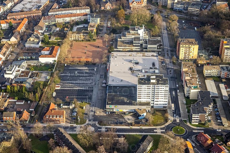 Aerial view Rathauscenter and Kommunales Jobcenter Hamm AöR in Hamm, Ruhr area, North Rhine-Westphalia, Germany, authority, DE, shopping centre, shopping markets, shopping place, shopping centre, Europe, Hamm, aerial view, aerial photography, aerial photography, aerial photography, metropolitan region Rhine-Ruhr, local supply centre, shopping centre, overview, bird's-eye view, overview
