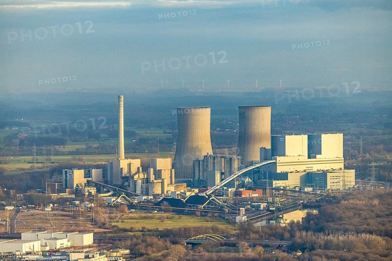 Aerial view of the RWE Westfalen power plant in Uentrop in Hamm, Ruhr area, North Rhine-Westphalia, Germany, DE, Europe, distant view, shapes and colours, Hamm, coal-fired power plant, cooling towers, aerial view, aerial photograph, aerial photography, aerial photography, Rhine-Ruhr metropolitan region, tower, overview, bird's-eye view, twin towers, birds-eyes view, overview