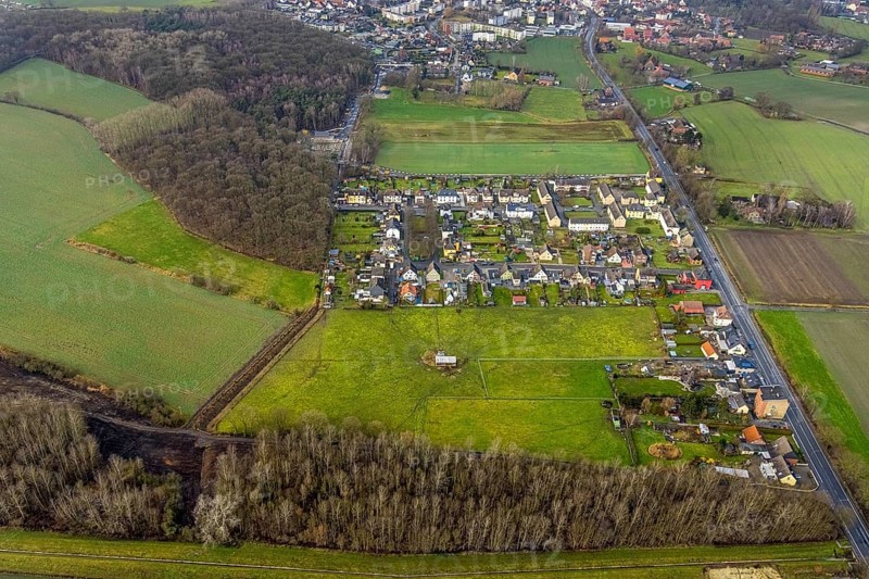 Aerial view aerial photo source of the Hoppeibach at Pelkum railway station with Zum Heideblick field with hut on the Fangstraße in Hamm, Ruhr area, North Rhine-Westphalia, Germany, DE, Europe, Hamm, aerial view, aerial photograph, aerial photography, aerial photography, Rhine-Ruhr metropolitan region, overview, bird's eye view, meadows and fields, birds-eyes view, overview