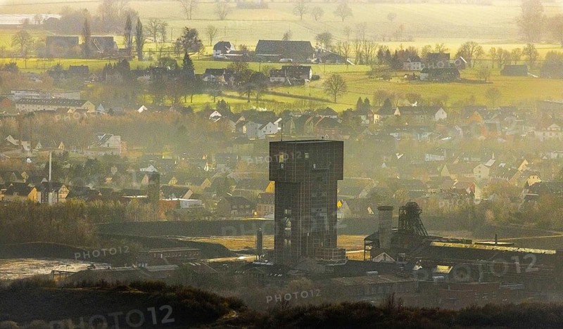 Aerial view with hammerhead tower in Ost Zeche Heinrich Robert colliery, CreativRevier in Wiescherhöfen, Hamm, Ruhr area, North Rhine-Westphalia, Germany, mine, Heinrich Robert colliery, DE, Europe, commercial enterprises, commercial area, commercial park, commercial location, commercial use, industrial plants, industrial area, industrial building, industrial site, aerial view, aerial photograph, aerial photography, aerial photography, Rhine-Ruhr metropolitan region, coal mine, tower, overview, bird's-eye view, birds-eyes view, former Ost colliery, historical, historical site, overview, destroyed building