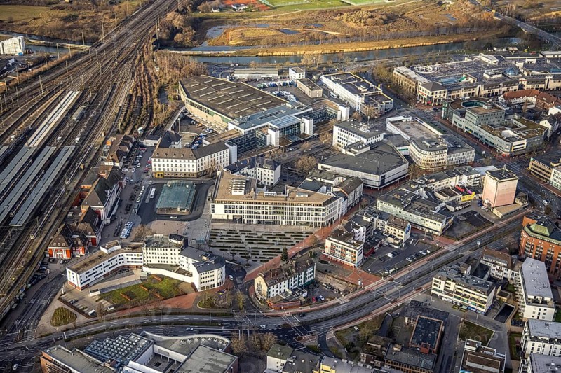 Aerial view Hamm main station with city centre view in Hamm, Ruhr area, North Rhine-Westphalia, Germany, railway tracks, railway station, DE, Deutsche Bahn AG, Europe, railway tracks, Hamm, Hamm (Westf) main station, Hbf, aerial view, aerial photograph, aerial photography, aerial photography, Rhine-Ruhr metropolitan region, overview, bird's-eye view, overview