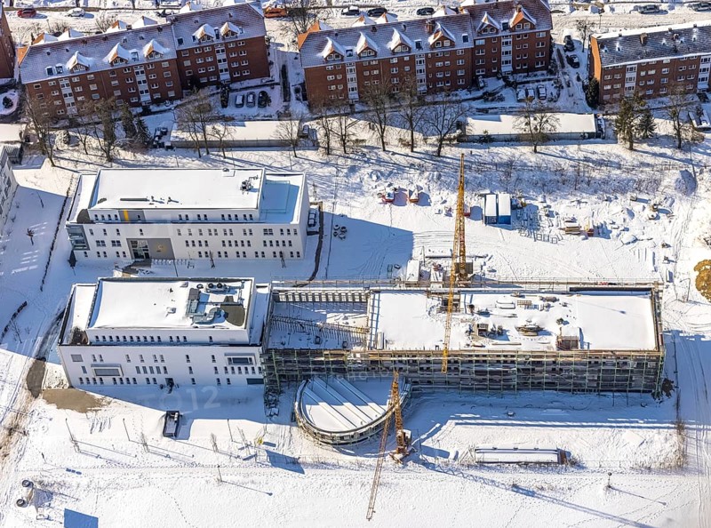 Aerial view, snow, winter, construction area Paracelsuspark with innovation centre, SCI:Q Science Quarter Hamm, former Paracelsus barracks, Bad Hamm, Hamm, Ruhr area, North Rhine-Westphalia, Germany, DE, Europe, aerial view, aerial photography, aerial photography, overview, bird's-eye view, view, overview, Science, Quarter, Techpark, university, science quarter, living, flat, houses, residential buildings, housing estate, settlement, student, university, bachelor, master, study, education, research