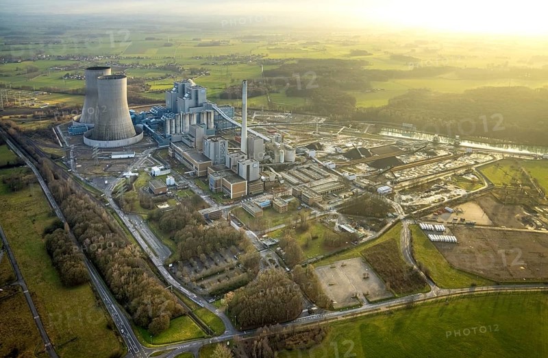 Aerial view of the RWE Westfalen power plant in Uentrop in Hamm, Ruhr area, North Rhine-Westphalia, Germany, DE, Europe, distant view, shapes and colours, Hamm, coal-fired power plant, cooling towers, aerial view, aerial photograph, aerial photography, aerial photography, Rhine-Ruhr metropolitan region, tower, overview, bird's-eye view, twin towers, birds-eyes view, overview