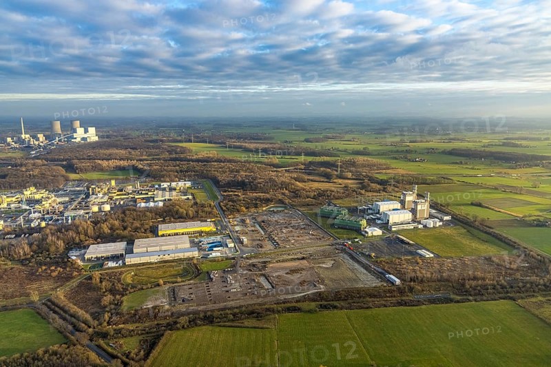 Aerial view Trianel gas power plant Hamm with construction site for Douglas distribution centre and construction site Hines in the district Uentrop in Hamm, Ruhr area, North Rhine-Westphalia, Germany, DE, Deutsche Post DHL - Mech ZB Hamm, Europe, Hamm, power plant, aerial view, aerial photograph, aerial photography, aerial photography, Rhine-Ruhr metropolitan region, overview, bird's-eye view, overview