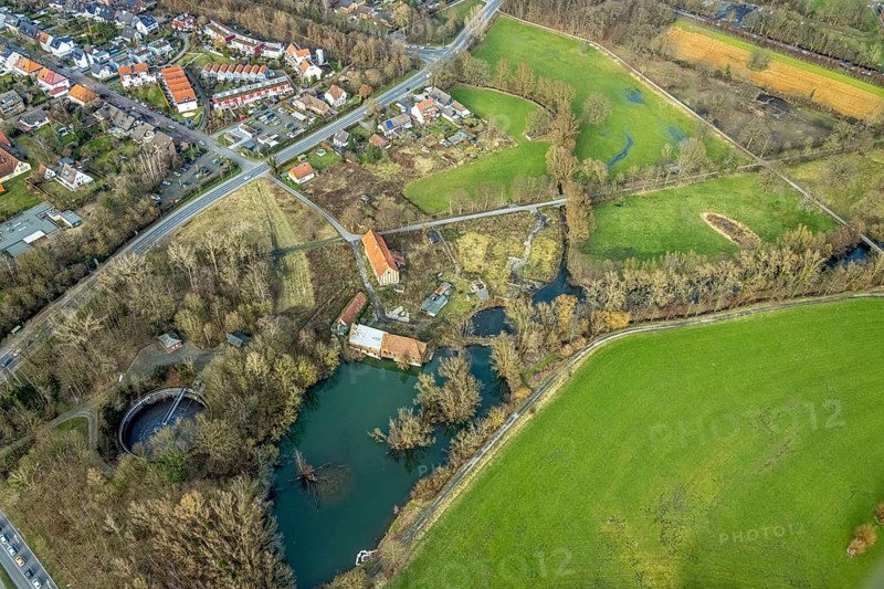 Aerial view, development of the area at the Heessener Schlossmühle, historic mill, Enniger Bach, Uentrop, Hamm, Ruhr area, North Rhine-Westphalia, Germany, DE, Europe, birds-eyes view, aerial view, aerial photography, aerial photography, overview, overview, bird's eye view, new development area, property, residential property