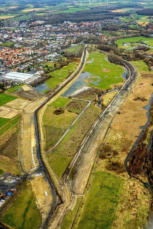 Aerial view, Lippe reconstruction, river Lippe, Lippe beach, runway with taxiway area of Hamm-Lippewiesen airfield EDLH in the district of Heessen, Datteln-Hamm canal, Lippeseitenkanal, construction site dam relocation, Hamm, Ruhr area, North Rhine-Westphalia, Germany, DE, Europe, birds-eyes view, aerial view, aerial photography, aerial photography, overview, bird's eye view