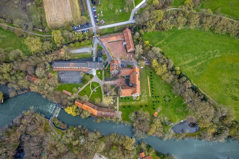 Aerial view, Heessen Castle, public school and boarding school, River Lippe, Heessen, Hamm, Ruhr area, North Rhine-Westphalia, Germany, DE, Europe, aerial view, aerial photography, aerial photography, castle, Schlossstraße, overview, bird's-eye view, birds-eyes view, overview