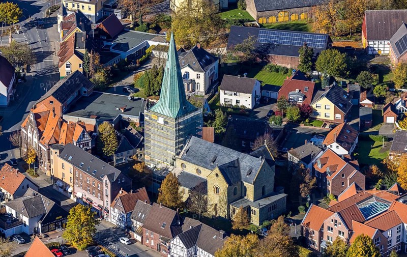 Aerial view, steeple renovation of the catholic church St. Regina in the district Rhynern in Hamm, Ruhr area, North Rhine-Westphalia, Germany, place of worship, DE, Europe, religious community, place of worship, Hamm, holy place, church, parish, denomination, aerial view, aerial photography, aerial photography, religion, religious site, overview, cloaking, bird's eye view, birds-eyes view, overview