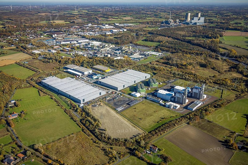 Aerial view, construction site Distribution Park between Trianelstraße and Trianel GasKraftwerk as well as DuBay Polymer GmbH and RWE power plant Westfalen in the background in the district Uentrop in Hamm, Ruhr area, North Rhine-Westphalia, Germany, DE, Europe, commercial enterprises, commercial area, commercial park, commercial location, commercial use, GuD power plant Hamm-Uentrop, Hamm, industrial area, industrial building, industrial location, aerial view, aerial photography, aerial photography, overview, bird's eye view, bird's eye view, overview