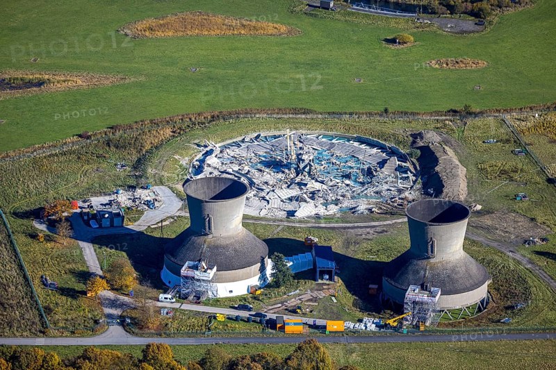 Aerial view, RWE power station Westfalen and blown up cooling tower in the district Uentrop in Hamm, Ruhr area, North Rhine-Westphalia, Germany, DE, Europe, Hamm, power station, power station plant, aerial view, aerial photography, aerial photography, overview, bird's-eye view, overview