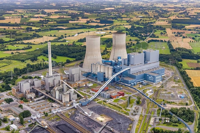 Aerial view, RWE power plant Westfalen, Uentrop, Hamm, Ruhr area, North Rhine-Westphalia, Germany, DE, power plant, Europe, distant view, shapes and colours, coal-fired power plant, cooling towers, aerial view, aerial photography, aerial photography, tower, overview, bird's-eye view, twin towers, birds-eyes view, overview